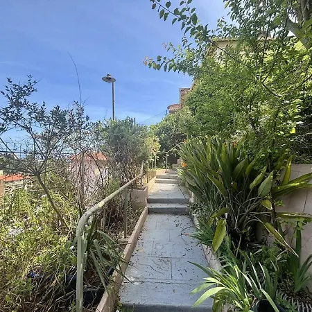 Signature Bellet Apartmán